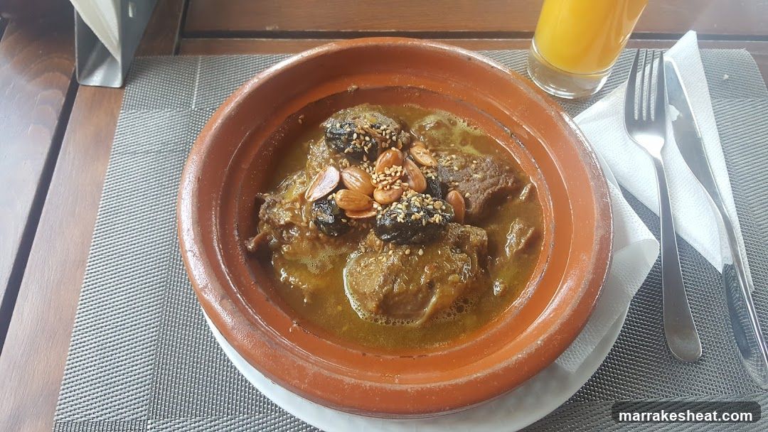 Tahini and Almonds Stew in Clay Pot